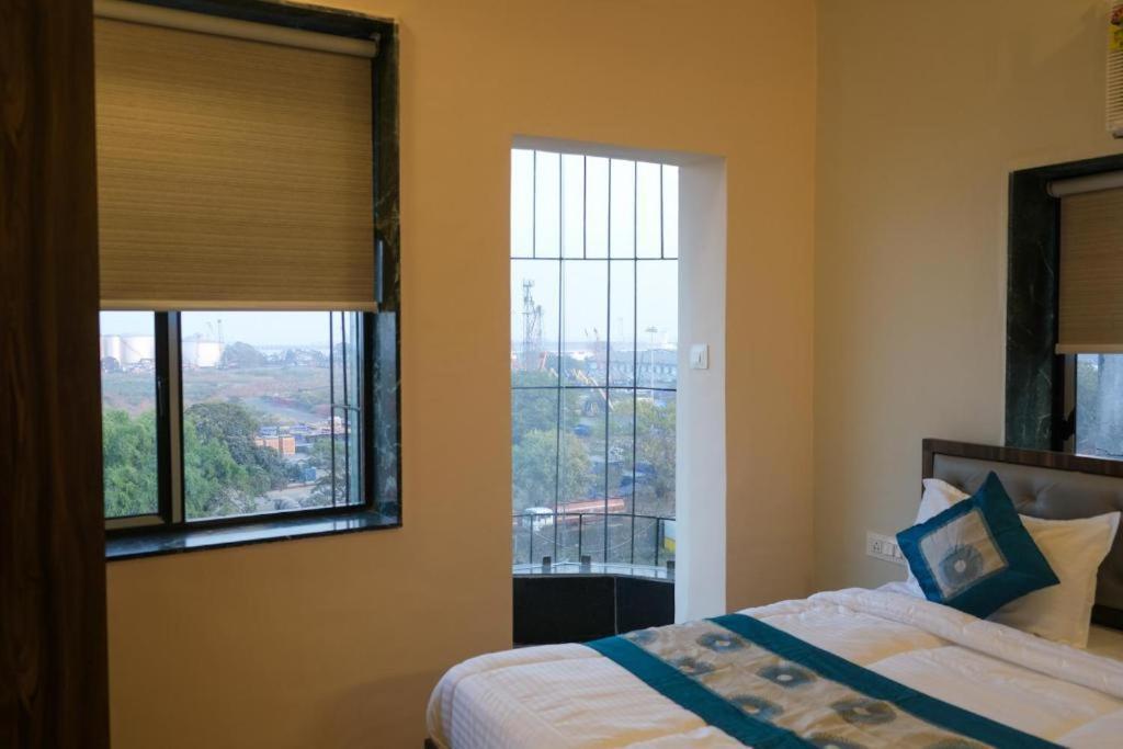 Hotel Vrc Мумбай Екстериор снимка